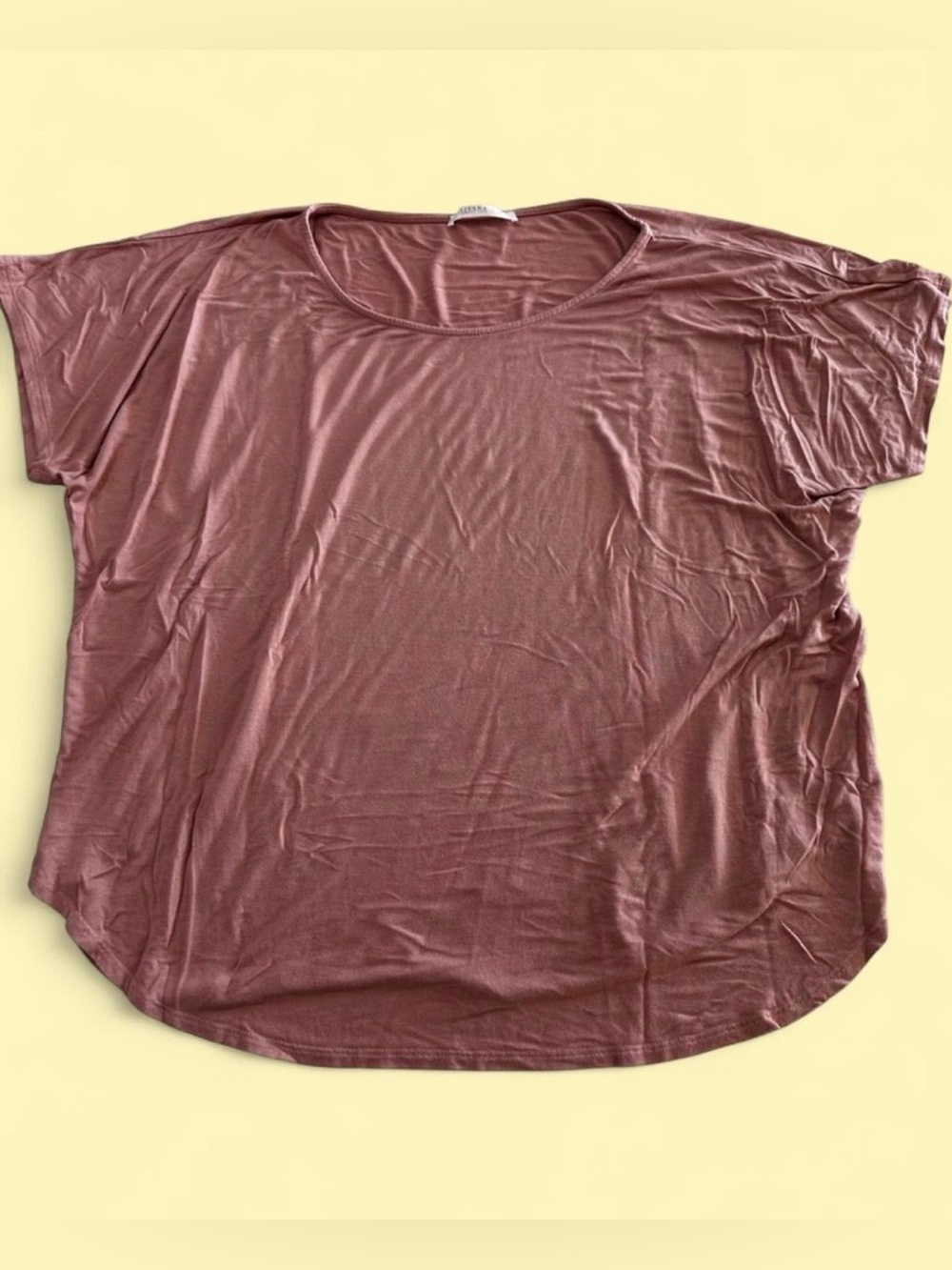 Sivana Dusty Rose Short Sleeve Tee.